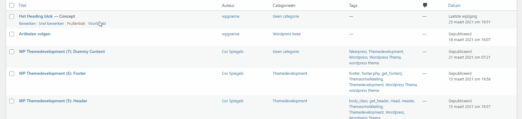 Gif afbeelding waarop te zien is hoe een bericht met snel bewerken aan een categorie toegevoegd kan worden in WordPress.